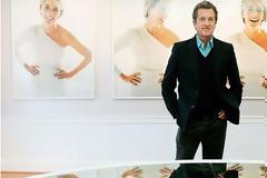 Ο διάσημος φωτογράφος Mario Testino κατηγορείται για σεξουαλική παρενόχληση!