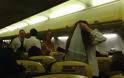 Αεροπλάνο μετατρέπεται σε ρινγκ στα 30.000 πόδια: Νύφη χτυπά με μανία την παράνυφο... [photos+video] - Φωτογραφία 4