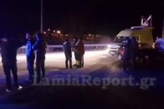 Λαμία: Αυτοκίνητο παρέσυρε πεζό - Δείτε εικόνες
