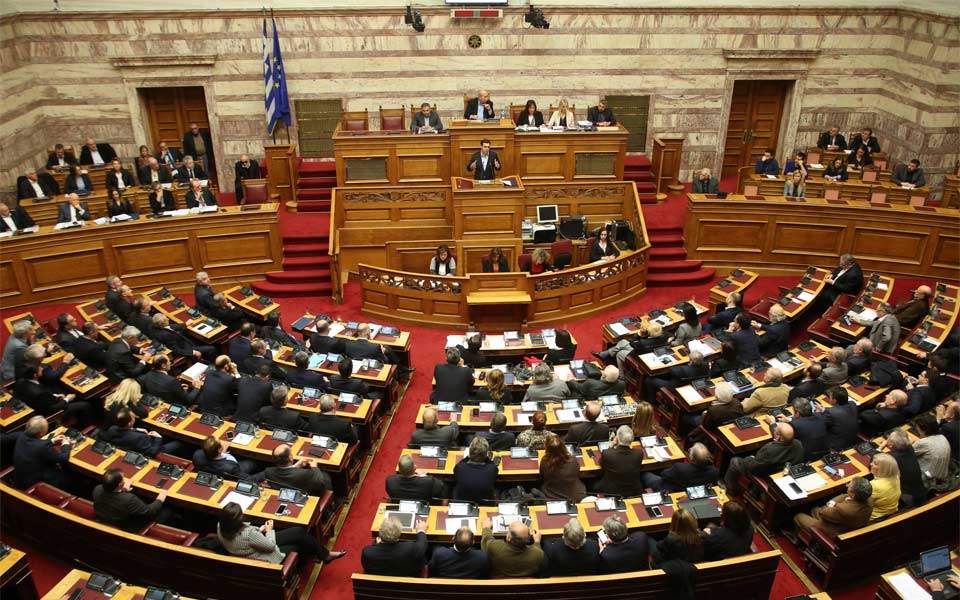 Βουλή: Με 154 «ναι» ψηφίστηκε το πολυνομοσχέδιο - Φωτογραφία 1