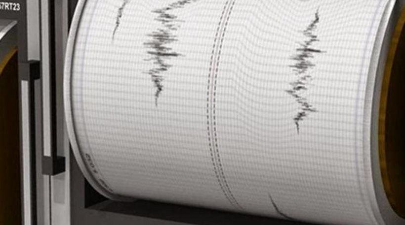«Τρέμει» η Ελλάδα: Νέα σεισμική δόνηση 3,5 Ρίχτερ στη Σαντορίνη - Φωτογραφία 1