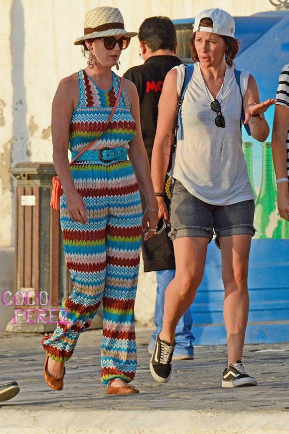 Ο ενθουσιασμός της Katy Perry με την Ελλάδα: «Δεν έχω ξεχάσει στιγμή την ομορφιά της Σαντορίνης» - Φωτογραφία 5