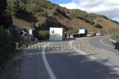 Φθιώτιδα: Έπεσε το κοντέινερ στη στροφή