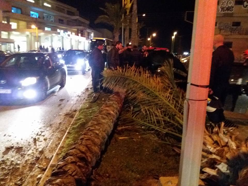 Σοβαρό τροχαίο στην παραλιακή του Ηρακλείου Κρήτης - Φωτογραφία 5