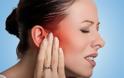 Πόνος στο αυτί: Σπιτικά γιατροσόφια & πότε να επισκεφτείτε γιατρό