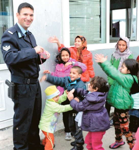 Αυτή είναι η λιμενικός που έκανε μήνυση σε αστυνομικό για ανάρτηση του στο Facebook (ΦΩΤΟ) - Φωτογραφία 2