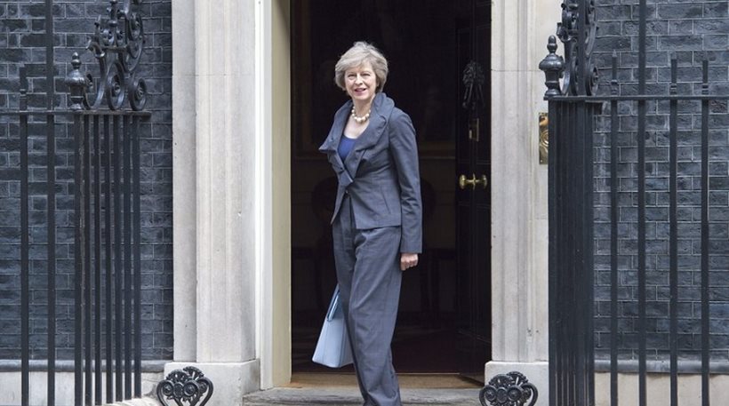 Βρετανία: Η Τερέζα Μέι διόρισε... υπουργό Μοναξιάς! - Φωτογραφία 1