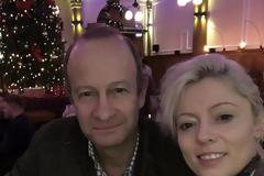 Βρετανία: Έκαναν τσακωτό τον ηγέτη του Ukip με την 25χρονη ερωμένη που υποτίθεται ότι... παράτησε