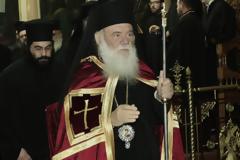 Αρχιεπίσκοπος: Να γνωρίσουμε και να δυναμώσουμε τις ρίζες μας τόνισε ο Αρχιεπίσκοπος Αθηνών και πάσης Ελλάδος κ. Ιερώνυμος από τον ιερό ναό Αγίου Αθανασίου Αμφιλοχίας