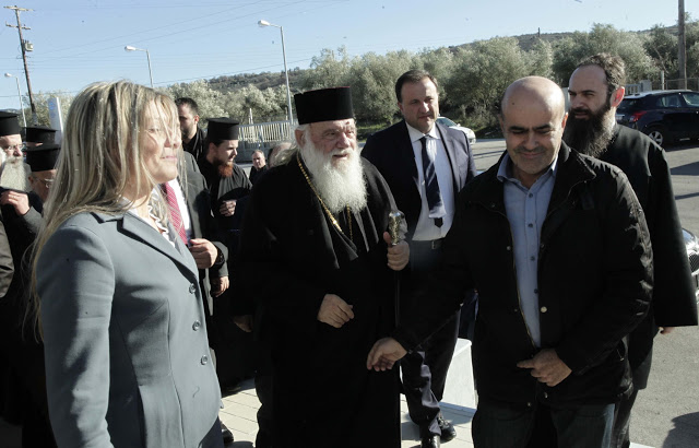 ΔΕΙΤΕ ΦΩΤΟ απο την επίσκεψη του Αρχιεπισκόπου στο εργοστάσιο ΑΜΦΙΓΑΛ στη Κεχρινιά (ΧΡΗΣΤΟΣ ΜΠΟΝΗΣ) - Φωτογραφία 6