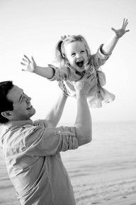 7 πράγματα που οι μπαμπάδες κάνουν καλύτερα από τις μαμάδες - Φωτογραφία 2