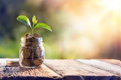 Ένας απλός τρόπος για να αποταμιεύσετε 1.456 ευρώ μέχρι το τέλος της χρονιάς