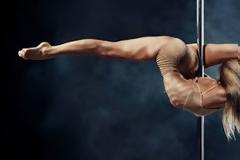 Εσείς ξέρετε τι περιλαμβάνει ένα μάθημα Pole Dancing;