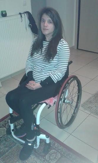 Το τραγικό λάθος που άφησε παράλυτη τη φοιτήρια Μαριλίζα Γουργολίτσα – Ο επίμoνος πόνος στην πλάτη της - Φωτογραφία 2