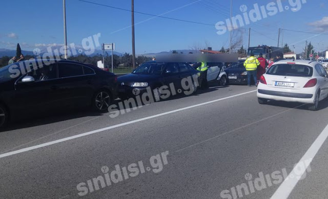 Αγρίνιο: Απίστευτη καραμπόλα έξι οχημάτων στην Εθνική Οδό! (ΔΕΙΤΕ ΦΩΤΟ) - Φωτογραφία 5