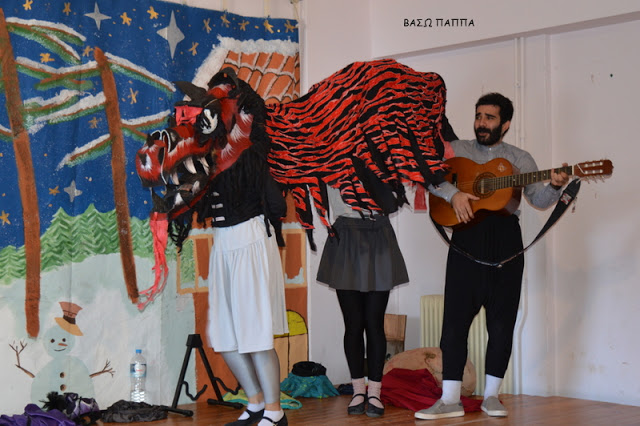 Η διεθνής ομάδα Hippo παρουσίασε στην ΚΑΝΔΗΛΑ το θεατρικό έργο για παιδιά του Θωμά Βελισσάρη: «Η Αυγή και ο Ανθός» (ΦΩΤΟ: Βάσω Παππά) - Φωτογραφία 11