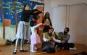 Η διεθνής ομάδα Hippo παρουσίασε στην ΚΑΝΔΗΛΑ το θεατρικό έργο για παιδιά του Θωμά Βελισσάρη: «Η Αυγή και ο Ανθός» (ΦΩΤΟ: Βάσω Παππά) - Φωτογραφία 16