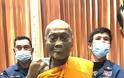 Απίστευτες εικόνες: Βουδιστής μοναχός «χαμογελά» δύο μήνες μετά τον θάνατό του - Φωτογραφία 2