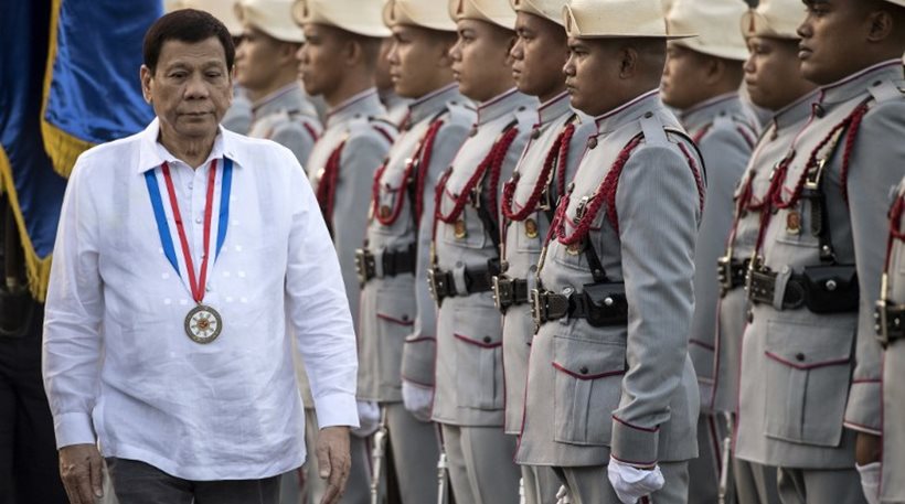 «Σκοτώστε με αν γίνω δικτάτορας, είναι καθήκον σας»: Ο πρόεδρος των Φιλιππίνων ξαναχτυπά - Φωτογραφία 1