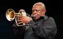 Πέθανε «ο πατέρας της νοτιοαφρικανικής τζαζ» Χιου Μασεκέλα