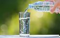 «Νηστεία με νερό»: Η νέα αμφιλεγόμενη δίαιτα που μπορεί να αποδειχτεί επικίνδυνη