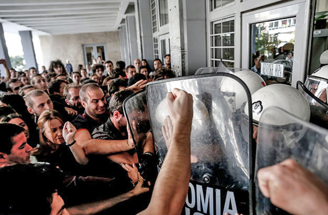 Γ. Σταματάκης για πλειστηριασμούς : Φέρνουν την αστυνομία απέναντι στην κοινωνία. Δεν είμαστε το μακρύ χέρι του Κράτους(βίντεο) - Φωτογραφία 1