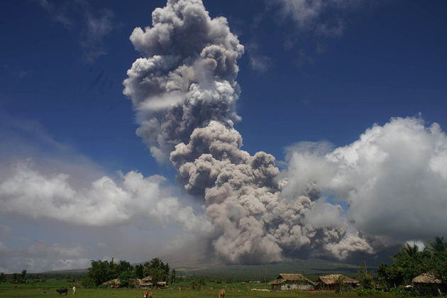 Εντυπωσιακές εικόνες από την έκρηξη του ηφαιστείου στις Φιλιππίνες. - Φωτογραφία 12