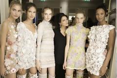 Paris Coutoure Week: Το «αγγελάκι» της Victoria’s Secret Lais Ribeiro περπάτησε για τη Celia Kritharioti!