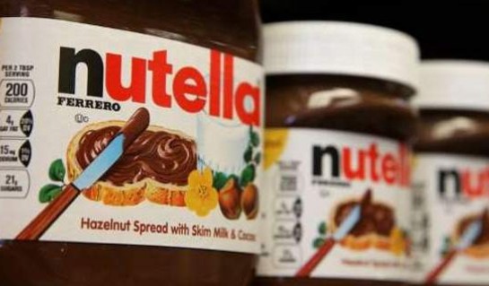 Ο κακός χαμός: Πελάτες μαλλιοτραβιούνται  μέσα σε σούπερ μάρκετ για ένα βαζάκι Nutella σε έκπτωση - Απίστευτο βίντεο - Φωτογραφία 1
