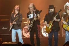 Αυλαία και για τους Lynyrd Skynyrd