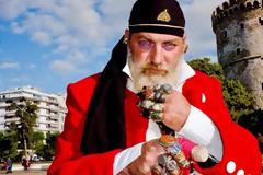 Ένας άντρας θέλει να γίνει... βασιλιάς του Καρναβαλιού στην Ξάνθη!