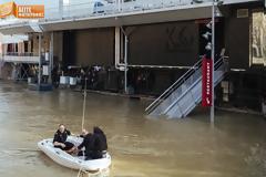 Το Παρίσι ετοιμάζεται για πλημμύρα του Σηκουάνα -