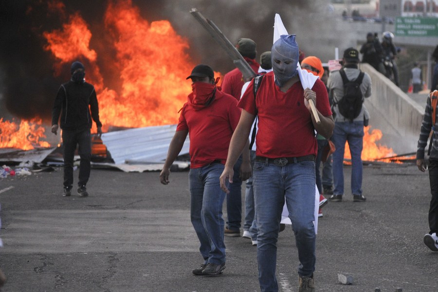 Ονδούρα: Ορκίστηκε ο νέος πρόεδρος Χουάν Ορλάντο Ερνάντες - Φωτογραφία 4