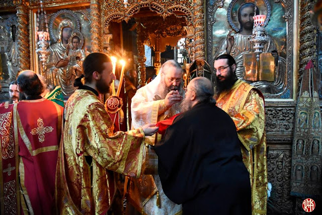 10161 - Ο εορτασμός του Αγίου Σάββα στην Ιερά Μονή Χιλιανδαρίου - Φωτογραφία 16