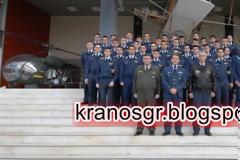 EΠΙΣKEΨH ΜΑΘΗΤΩΝ ΣΧΟΛΗΣ ΙΚΑΡΩΝ ΣΤΟ ΠΟΛΕΜΙΚΟ ΜΟΥΣΕΙΟ