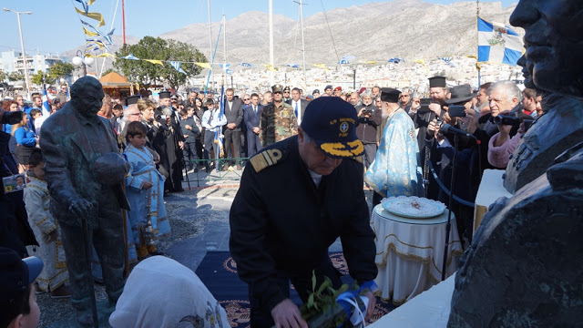 Ο ΥΕΘΑ Πάνος Καμμένος στις εκδηλώσεις μνήμης για τους πεσόντες Αξιωματικούς των Ιμίων στην Κάλυμνο - Φωτογραφία 11