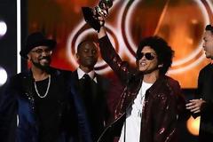Grammys 2018: Οι νικητές, το κόκκινο χαλί και τα highlights της βραδιάς