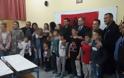 Αλβανοί μαθητές φορούν μπλούζες με τη σημαία της «Μεγάλης Αλβανίας» σε ελληνικό σχολείο