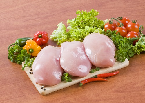 Οι 3 τροφές που βάζουν σε κίνδυνο την υγεία σας αν δεν μαγειρευτούν σωστά - Φωτογραφία 2