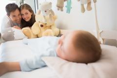 5 tips για να μεγαλώσετε ένα μωρό μέσα σε μικρό διαμέρισμα