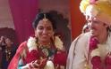 Ινδικός γάμος με ρακές! Κρητικός παντρεύτηκε Ινδή, στην Ινδία! Σκηνικό Bollywood [εικόνες]