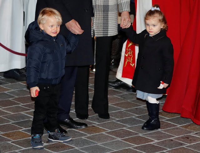 Τα 3χρονα πριγκιπόπουλα του Μονακό αγαπιούνται και δεν το κρύβουν - Φωτογραφία 2