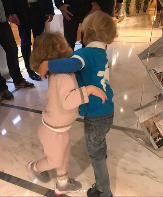 Τα 3χρονα πριγκιπόπουλα του Μονακό αγαπιούνται και δεν το κρύβουν - Φωτογραφία 6