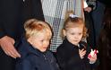 Τα 3χρονα πριγκιπόπουλα του Μονακό αγαπιούνται και δεν το κρύβουν - Φωτογραφία 3