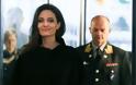 H έκκληση της Jolie στο ΝΑΤΟ για την αντιμετώπιση της σεξουαλικής βίας στις εμπόλεμες χώρες - Φωτογραφία 7
