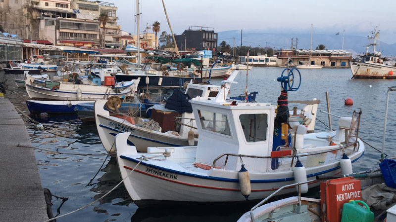 Σαρωνικός «SOS» από τους αλιείς: Είμαστε με τρία ευρώ στην τσέπη, δεν μας αφήνουν να ψαρέψουμε! - Φωτογραφία 2