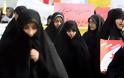 Ιράν: Συνελήφθησαν 29 γυναίκες επειδή έβγαλαν τη μαντίλα τους