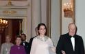 Με παραμυθένια δημιουργία Alexander McQueen η Kate Middleton στο δείπνο της βασιλικής οικογένειας του Oslo  #Dwts6  #MasterChefGR - Φωτογραφία 4