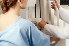 Ψηλαφητά ογκίδια στο μαστό σε νεαρές γυναίκες: Τι είναι;