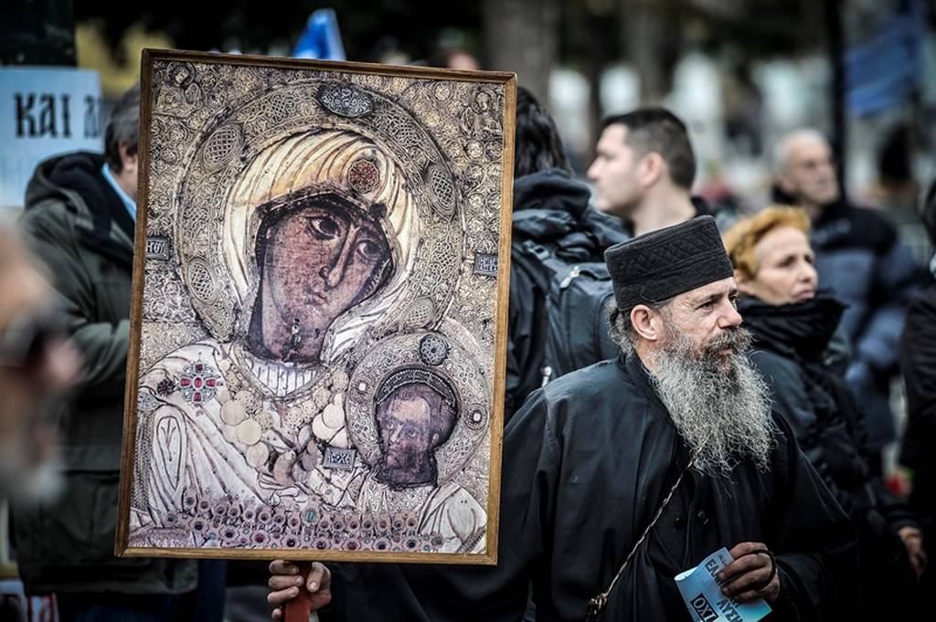 σ Αθήνα: Οι εικόνες που θα μείνουν στην Ιστορία – Οι Κολοκοτρώνηδες και ο λυράρης - Φωτογραφία 5